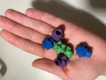 6 petites gommes crayon