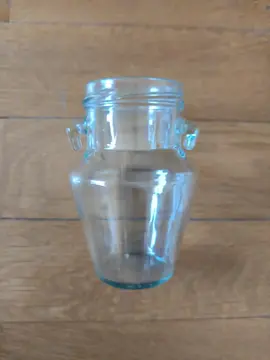 petits pots en verre