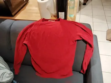 sweat rouge bon état