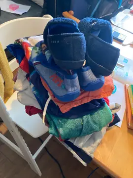 vêtements et chaussons