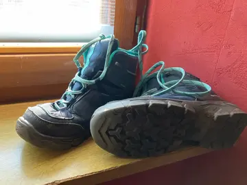 chaussures de marches taille 36