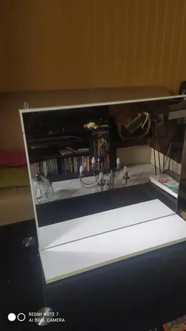 miroir avec tablette