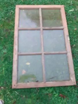 6 vitres décoratives jaune dans cadre bois