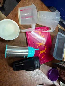 lot de cuisine en plastique