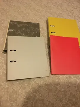 Lot de 4 classeur en bon état
