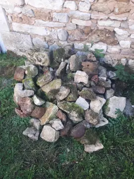 Pierres et cailloux en vrac