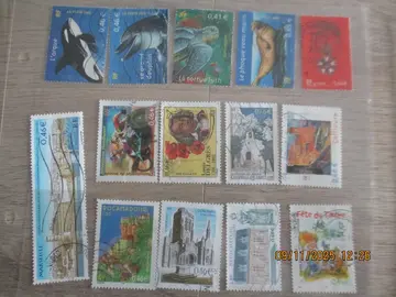 14 timbres oblitérés France 2002