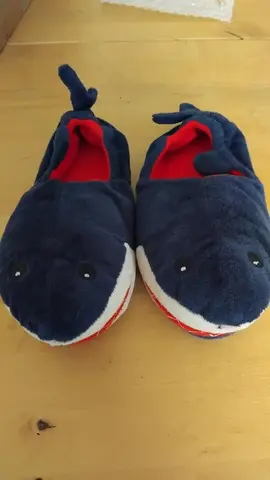 Chaussons Requins 30/31