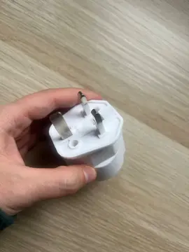 Adapteur pour prise anglaise