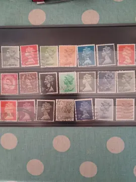 Lot timbres GB
