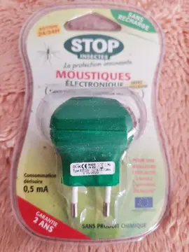 Prise anti-moustiques