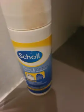 semelles neuves et deo pieds