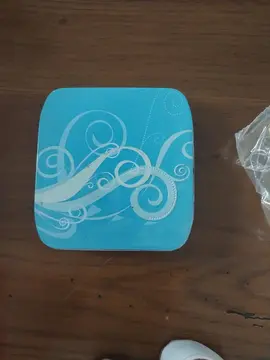 petite boîte en métal