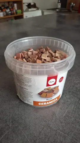 Boîte de tesselles céramique pour mosaïque