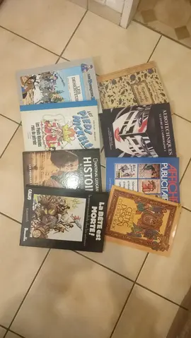 Lot de 8 livres comme neufs