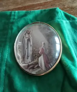 Petit Cadre Religieux Bombé