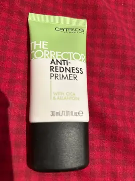 Primer pour corriger les rougeurs