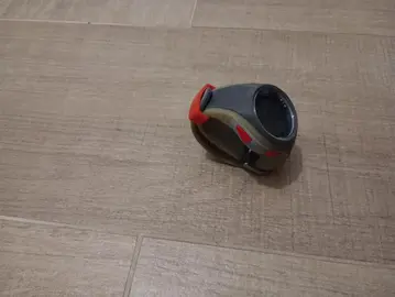 Montre numérique étanche