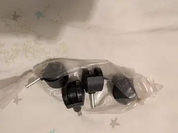 4 petites roues pour bricoleur