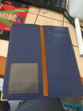porte feuille bleu neuf