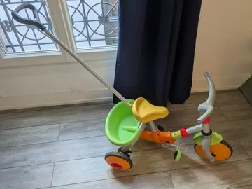 Tricycle pour bébé