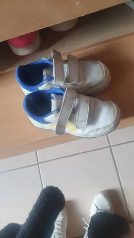 chaussure garçon en bon état