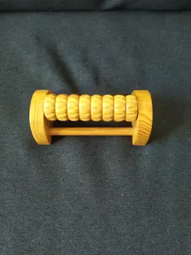 Rouleau massage pieds en bois