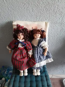 poupée de porcelaine