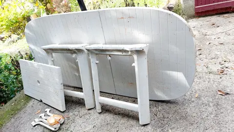 Grande table de jardin