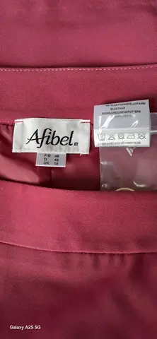 jupe couleur framboise