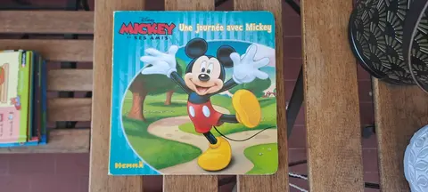 Livre cartonné Mickey