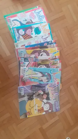 Lot de 10 magazines Julie 10-14 ans