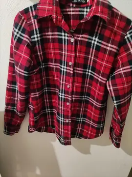 chemise fille. 14 ans.