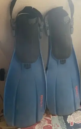 PALMES MARES à chaussons taille 43 et plus, PALMES CRESSI SUB 37 et souris Néoprène petite taille (2