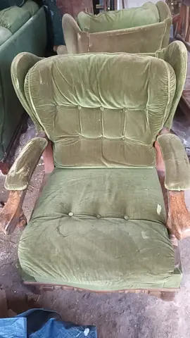 Donne canapé et fauteuil pour usage en garage