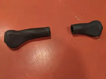 Poignées de vélo ergonomiques