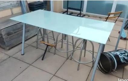 Table en verre Ikea Galant