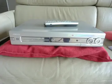 LECTEUR DVD PHILIPS R75 A REVISER PAR CONNAISSEUR