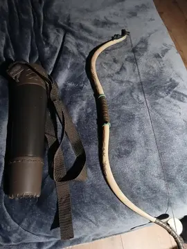 arc "rebelle" et une flèche