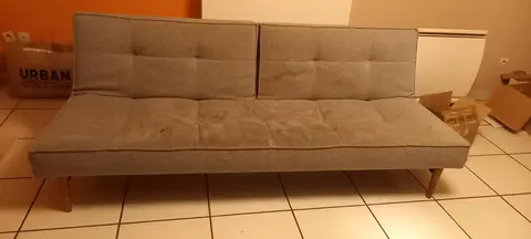 Canapé-lit style scandinave