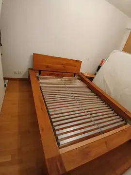 Lit en chêne avec sommier 140x200