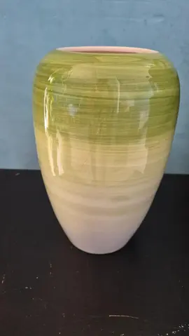 2 vases
