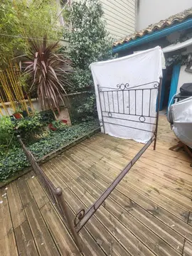 cadre de lit en fer forgé