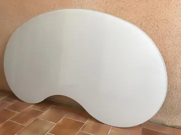 Plateau de bureau IKEA en verre blanc