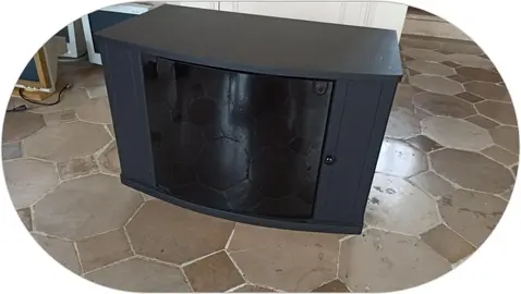 Meuble TV noir, vitre fumée, à roulettes