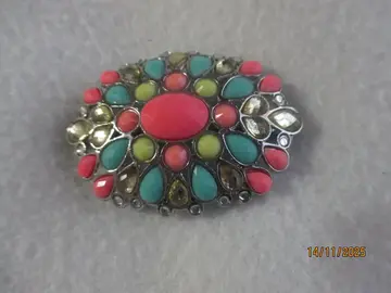 broche porte foulard