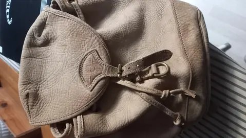 petit sac à dos en cuir