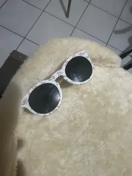 lunette pour fille en très bon état