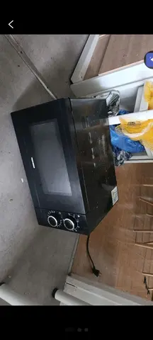 Urgent Pour pièces Micro-ondes Telefunken MW25BG