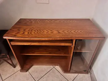 bureau avec tablette pour clavier ordinateur